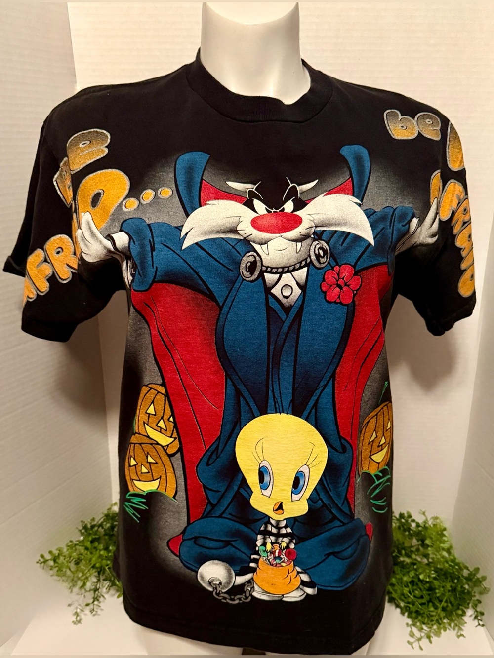 Sylvester and Tweety Halloween 1998 Cotton Shirt